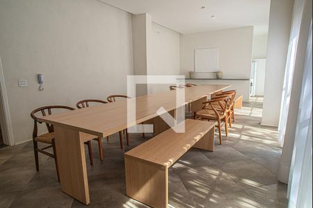 Apartamento para alugar com 33m², 1 quarto e sem vaga Apartamento para alugar com 33m², 1 quarto e sem vagaÁrea comum - Salão de festas