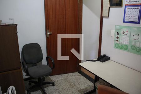 Casa à venda com 330m², 4 quartos e 6 vagasQuarto 3