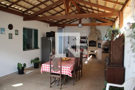 Casa à venda com 330m², 4 quartos e 6 vagasÁrea gourmet