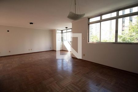 Sala de apartamento à venda com 4 quartos, 207m² em Cerqueira César, São Paulo