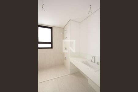 Apartamento à venda com 375m², 4 quartos e 4 vagasBanheiro 2 da Suíte 4