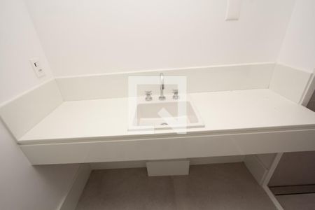 Apartamento à venda com 375m², 4 quartos e 4 vagasBanheiro da Suíte 1