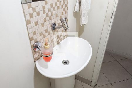 Casa à venda com 174m², 3 quartos e 2 vagasLavabo