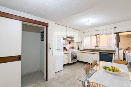 Casa à venda com 174m², 3 quartos e 2 vagasCozinha