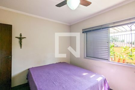 Casa à venda com 174m², 3 quartos e 2 vagasQuarto 3