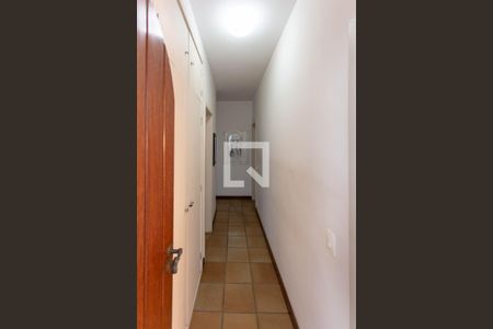 Corredor de apartamento para alugar com 4 quartos, 280m² em Funcionários, Belo Horizonte