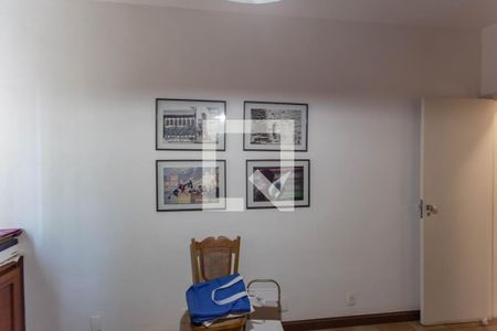 Apartamento para alugar com 280m², 4 quartos e 2 vagasEscritório/ Quarto 