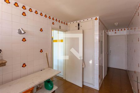 Apartamento para alugar com 280m², 4 quartos e 2 vagasÁrea de Serviço