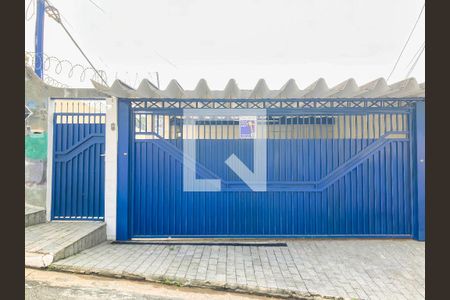 Casa para alugar com 110m², 2 quartos e 2 vagas Casa para alugar com 110m², 2 quartos e 2 vagasFachada