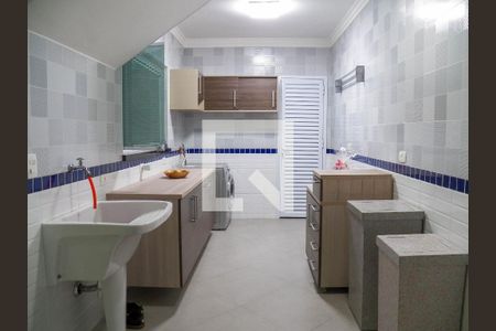 Casa à venda com 350m², 4 quartos e 5 vagasÁrea de Serviço