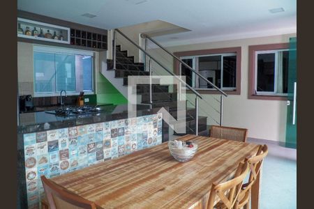 Casa à venda com 350m², 4 quartos e 5 vagasÁrea gourmet