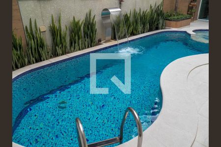 Casa à venda com 350m², 4 quartos e 5 vagasPiscina