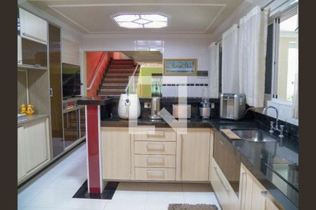 Casa à venda com 350m², 4 quartos e 5 vagasCozinha