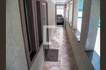 Casa à venda com 350m², 4 quartos e 5 vagasCorredor para garagem