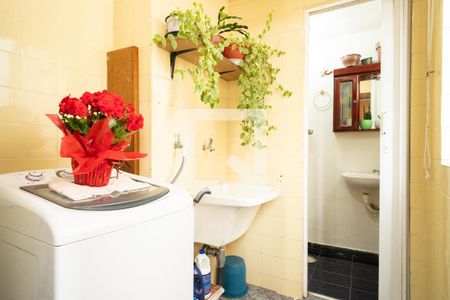 Apartamento à venda com 65m², 2 quartos e 1 vagaÁrea de Serviço