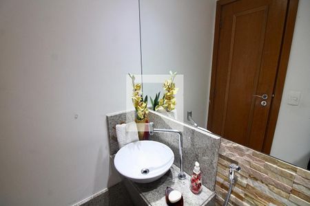 Lavabo de apartamento à venda com 4 quartos, 160m² em Barra da Tijuca, Rio de Janeiro