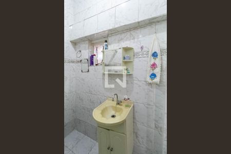 Casa à venda com 360m², 3 quartos e 2 vagas Casa à venda com 360m², 3 quartos e 2 vagasCasa 2 - Banheiro social