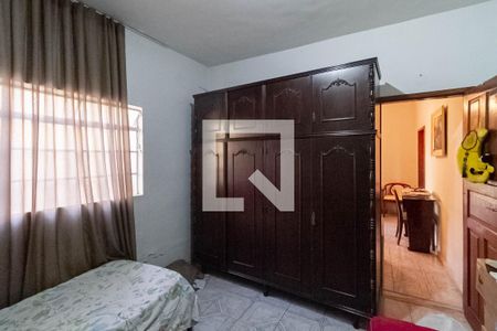 Casa à venda com 360m², 3 quartos e 2 vagas Casa à venda com 360m², 3 quartos e 2 vagasCasa 2 - Quarto 1