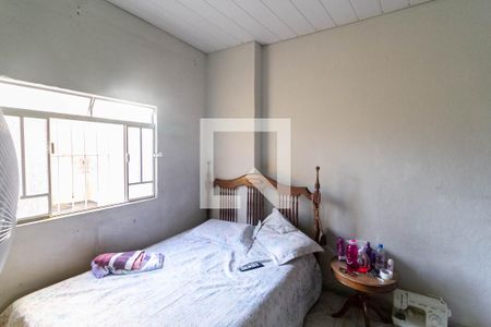Casa à venda com 360m², 3 quartos e 2 vagas Casa à venda com 360m², 3 quartos e 2 vagasCasa 2 - Quarto 2