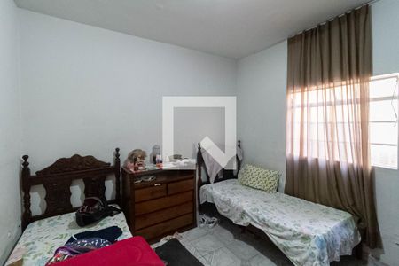 Casa à venda com 360m², 3 quartos e 2 vagas Casa à venda com 360m², 3 quartos e 2 vagasCasa 2 - Quarto 1