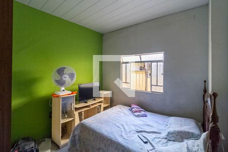 Casa à venda com 360m², 3 quartos e 2 vagas Casa à venda com 360m², 3 quartos e 2 vagasCasa 2 - Quarto 2