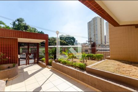 Apartamento à venda com 55m², 2 quartos e 1 vagaFachada e portaria