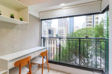 Varanda de kitnet/studio à venda com 1 quarto, 25m² em Campo Belo, São Paulo