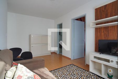 Sala de apartamento para alugar com 1 quarto, 42m² em Vila Ipiranga, Porto Alegre