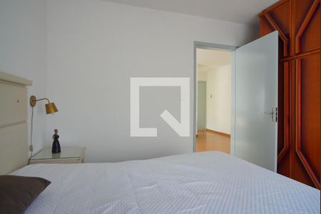 Quarto de apartamento para alugar com 1 quarto, 42m² em Vila Ipiranga, Porto Alegre
