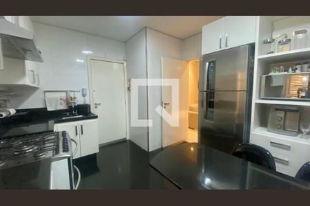 Cozinha de apartamento à venda com 3 quartos, 128m² em Grajaú, Belo Horizonte