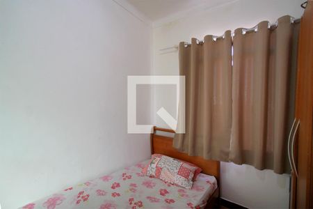 Casa à venda com 330m², 5 quartos e 4 vagasQuarto 2