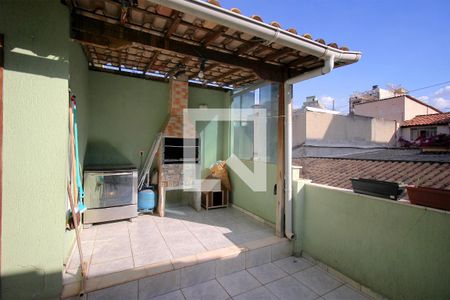 Casa à venda com 330m², 5 quartos e 4 vagasVaranda – Serviço