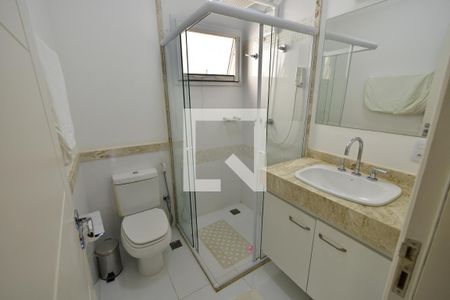 Casa de condomínio à venda com 120m², 3 quartos e 2 vagasBanheiro