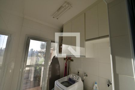 Casa de condomínio à venda com 120m², 3 quartos e 2 vagasÁrea de Serviço