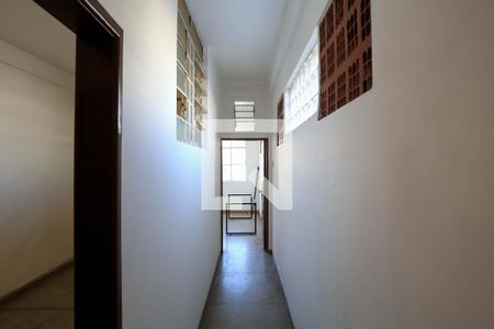 Corredor de kitnet/studio para alugar com 2 quartos, 30m² em Floresta, Belo Horizonte