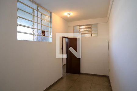 Quarto 1 de kitnet/studio para alugar com 2 quartos, 30m² em Floresta, Belo Horizonte