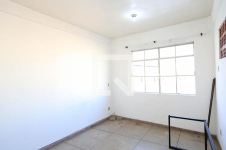 Quarto de kitnet/studio para alugar com 2 quartos, 30m² em Floresta, Belo Horizonte