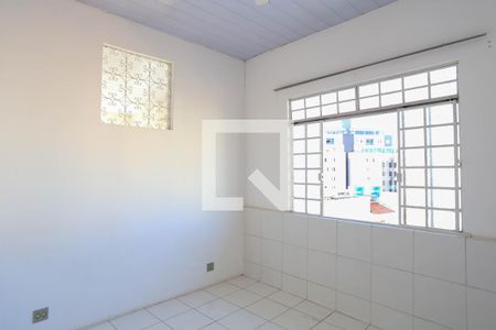 Sala de kitnet/studio para alugar com 2 quartos, 50m² em Floresta, Belo Horizonte