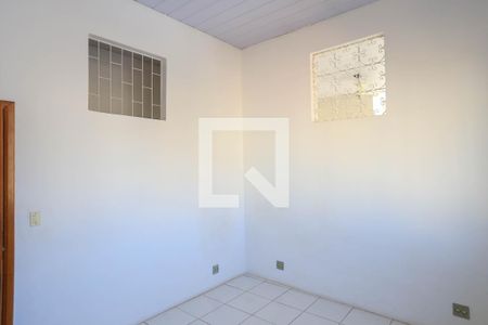 Sala de kitnet/studio para alugar com 2 quartos, 50m² em Floresta, Belo Horizonte