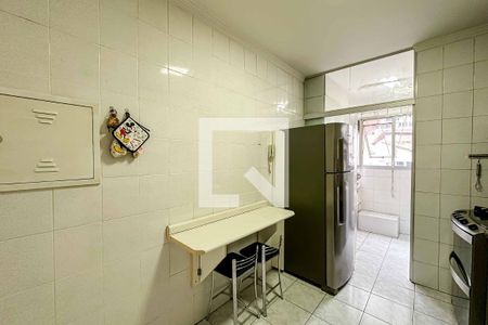 Cozinha de apartamento à venda com 2 quartos, 63m² em Santa Teresinha, São Paulo