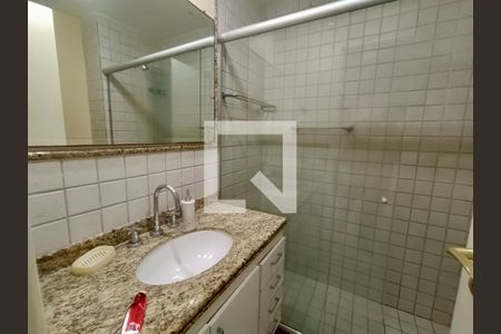 Apartamento à venda com 50m², 1 quarto e 1 vaga Apartamento à venda com 50m², 1 quarto e 1 vagaBanheiro social