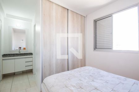 Suíte de apartamento para alugar com 3 quartos, 74m² em Jaguaribe, Osasco