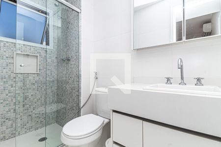 Banheiro de apartamento para alugar com 1 quarto, 44m² em Indianópolis, São Paulo
