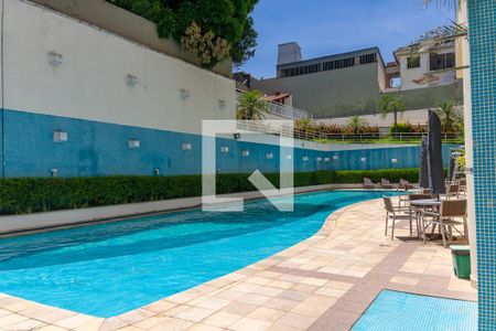 Apartamento à venda com 128m², 2 quartos e 2 vagasÁrea comum - Piscina