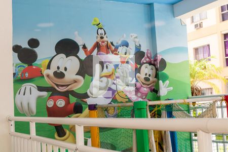 Apartamento à venda com 128m², 2 quartos e 2 vagasÁrea comum - Playground