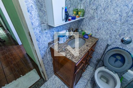 Casa à venda com 160m², 3 quartos e sem vaga Casa à venda com 160m², 3 quartos e sem vagaBanheiro