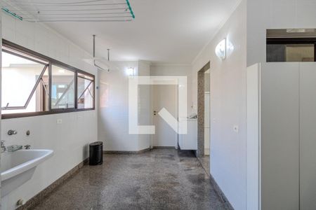 Apartamento para alugar com 450m², 3 quartos e 4 vagasÁrea de Serviço