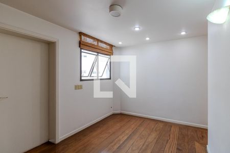 Apartamento para alugar com 450m², 3 quartos e 4 vagasQuarto Extra