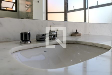 Apartamento para alugar com 450m², 3 quartos e 4 vagasBanheiro