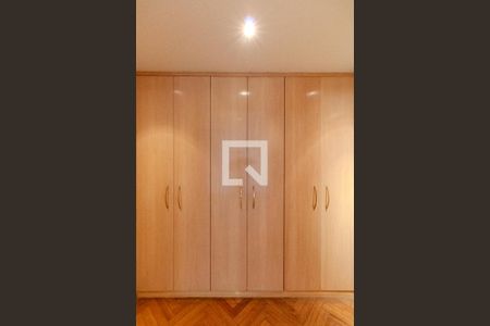 Apartamento para alugar com 450m², 3 quartos e 4 vagasCloset